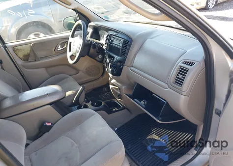 2001 Mazda Tribute Es V6/Lx V6 from USA, damaged, VIN 4F2YU08161KM23806